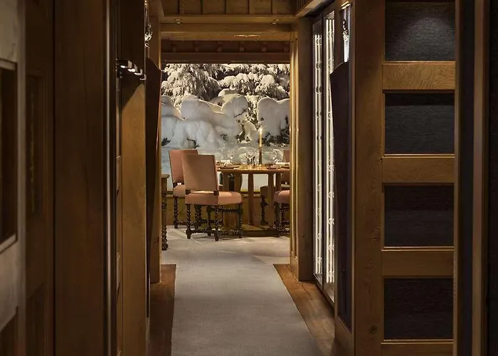 מלון Aman Le Melezin 4*